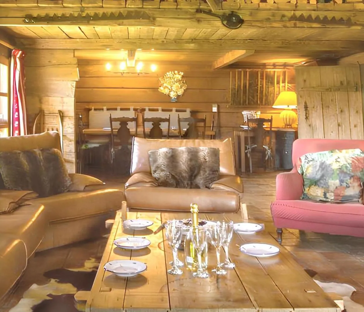 Chalet Spacieux A Saint-Nicolas-La-Chapelle Avec Cheminee  Saint-Nicolas-la-Chapelle (Savoie)