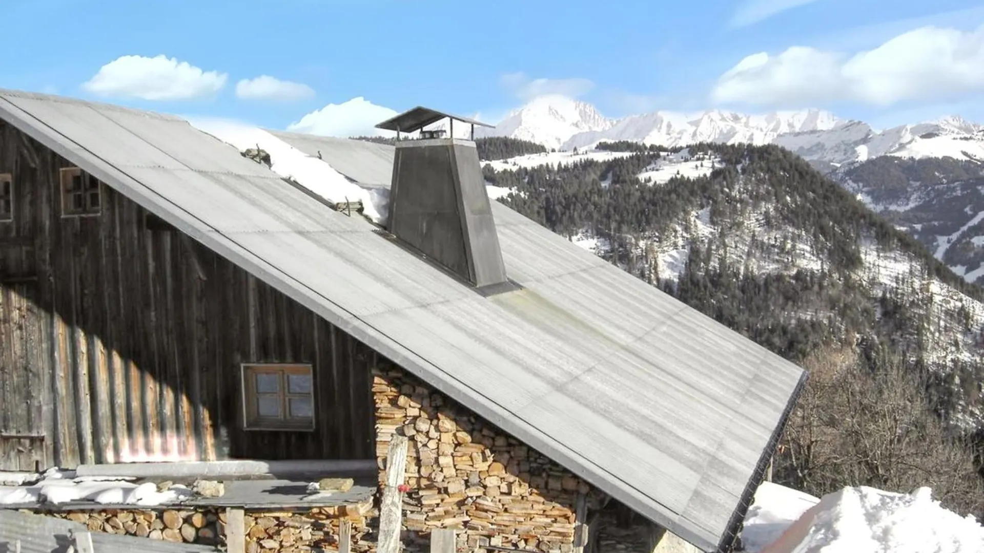 Chalet Spacieux A Saint-Nicolas-La-Chapelle Avec Cheminee 0*, Saint-Nicolas-la-Chapelle (Savoie) France