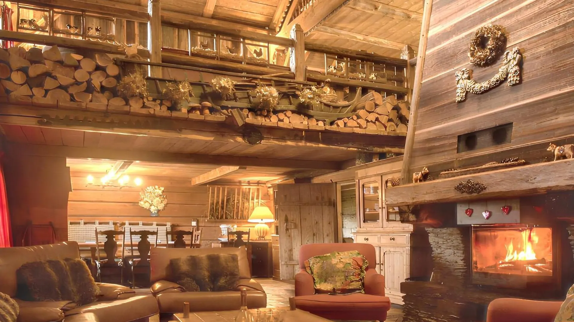 Chalet Spacieux A Saint-Nicolas-La-Chapelle Avec Cheminee France